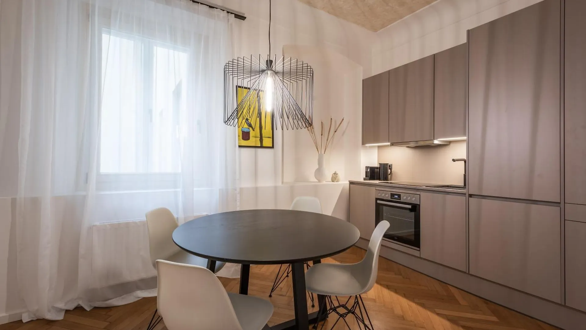 Luxury Design Apartments In City Center Graz