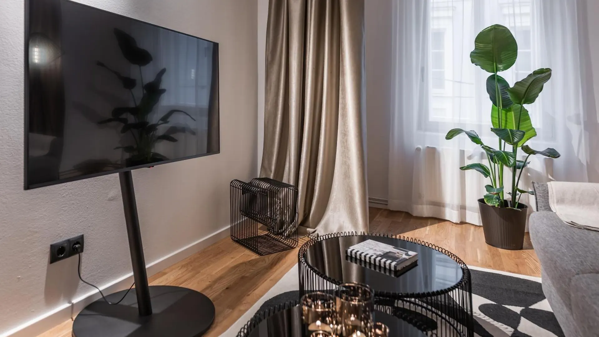 Luxury Design Apartments In City Center Graz